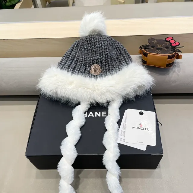 Moncler Gris Blanc Tricot épais Bordé de fourrure Oreillettes Bonnet 3
