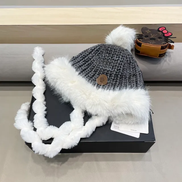Moncler Gris Blanc Tricot épais Bordé de fourrure Oreillettes Bonnet 4