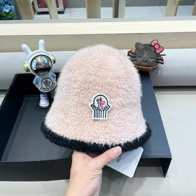 Moncler Zind Dusty Pink and Black Fuzzy Trim Beret 7
