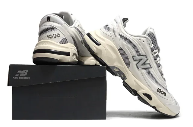 New Balance 1000 Off-White Gris Zapatillas Chunky 6