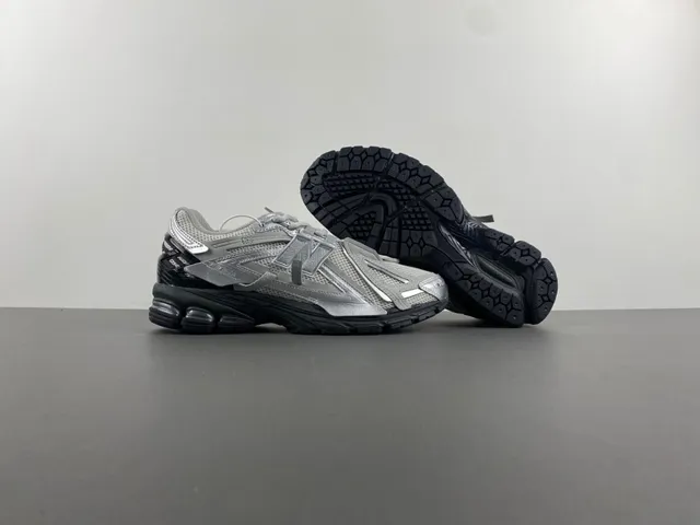 New Balance 1906R Tênis Lifestyle Cinza de Malha e Sintético 12