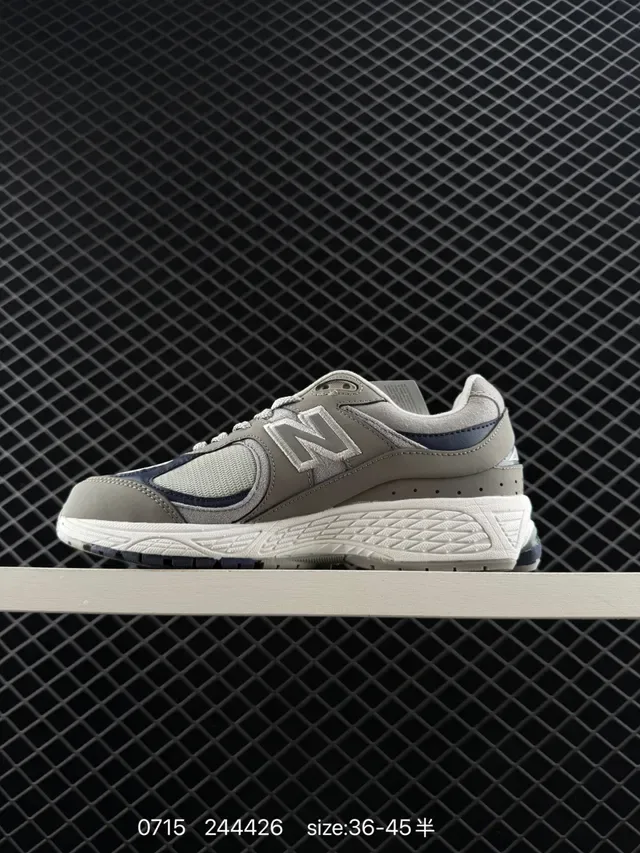 New Balance 2002R Gris et Bleu Marine Chaussures Lifestyle 5
