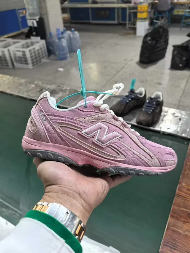 New Balance 204L Zapatillas Lifestyle Rosa Beige 6
