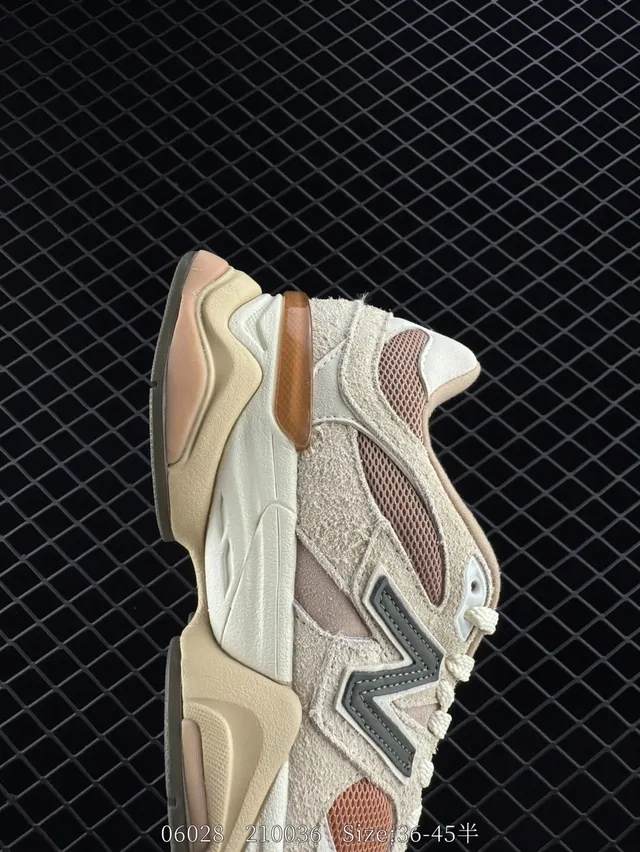 New Balance 9060 beige pêche maille daim baskets épaisses 3