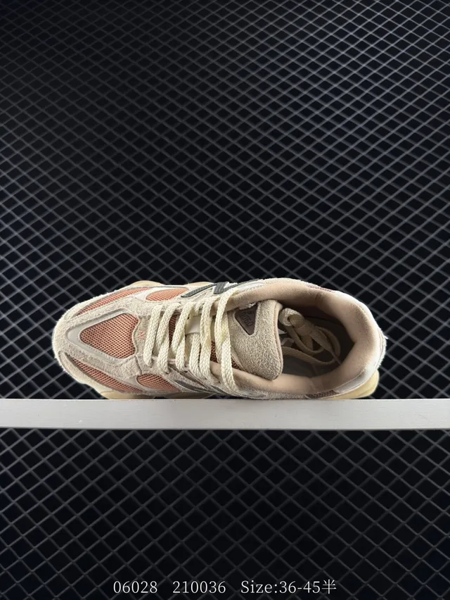 New Balance 9060 beige pêche maille daim baskets épaisses 4