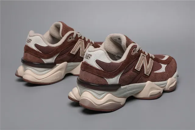 New Balance 9060 Marron Beige Baskets style de vie 3