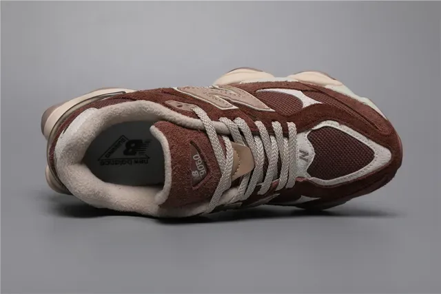 New Balance 9060 Marron Beige Baskets style de vie 7