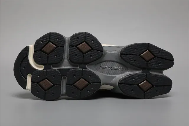 New Balance 9060 Marron/Noir sneakers lifestyle 6