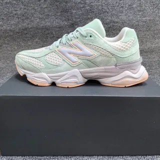 New Balance 9060 Chaussures Chunky en Daim et Maille Vert Menthe
