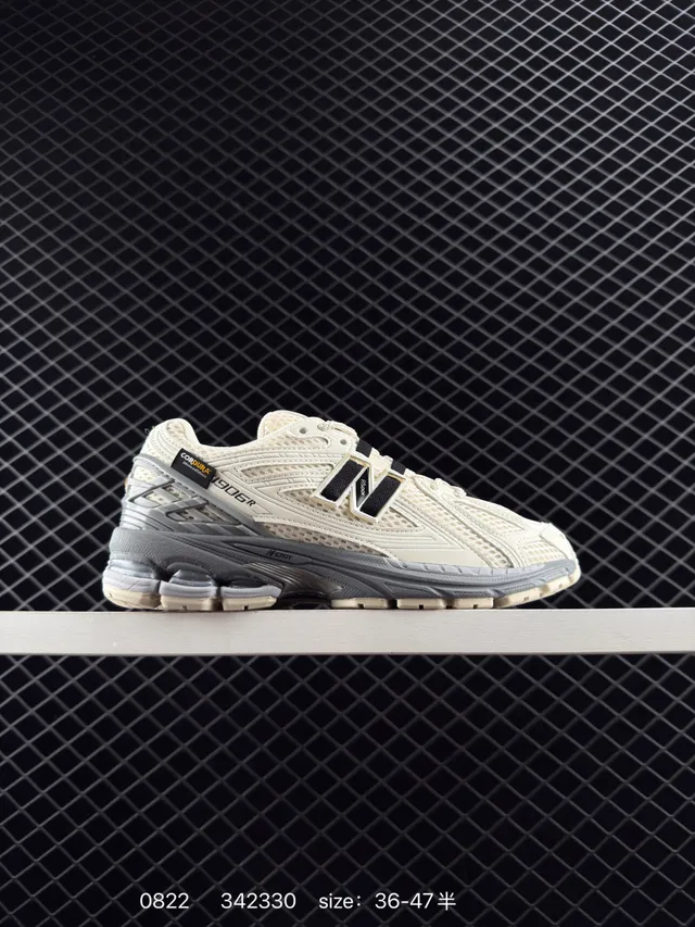 New Balance 906R Off-White e Gray tênis chunky 6