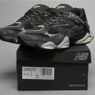 New Balance Black Gray Chunky Silhouette Suede And Mesh Upper Lifestyle Sneakers