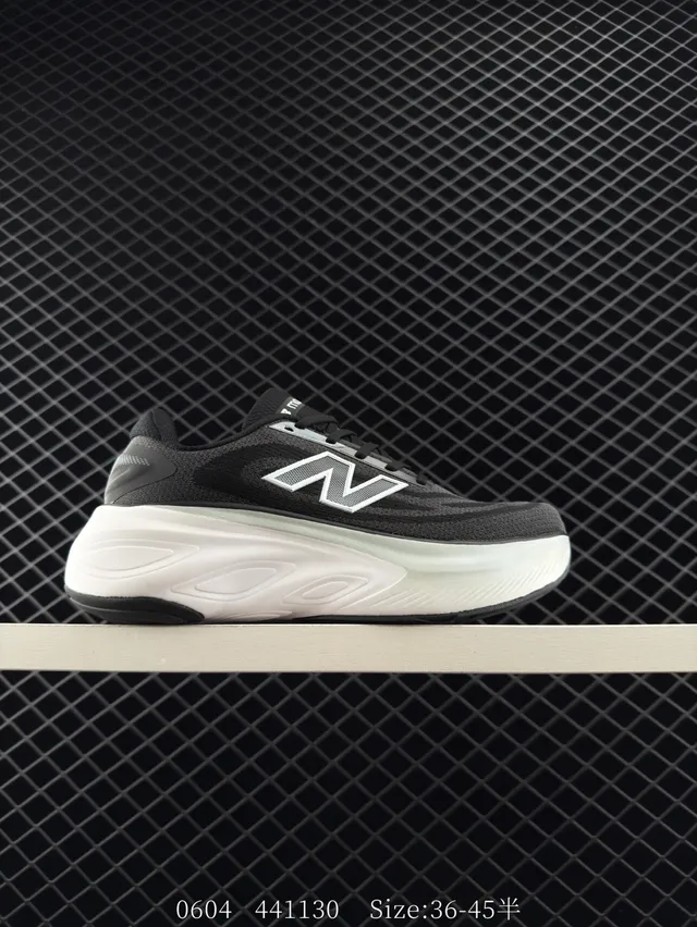 New Balance Fresh Foam X 10 v14 WMNS Chaussures de course noires et blanches 7