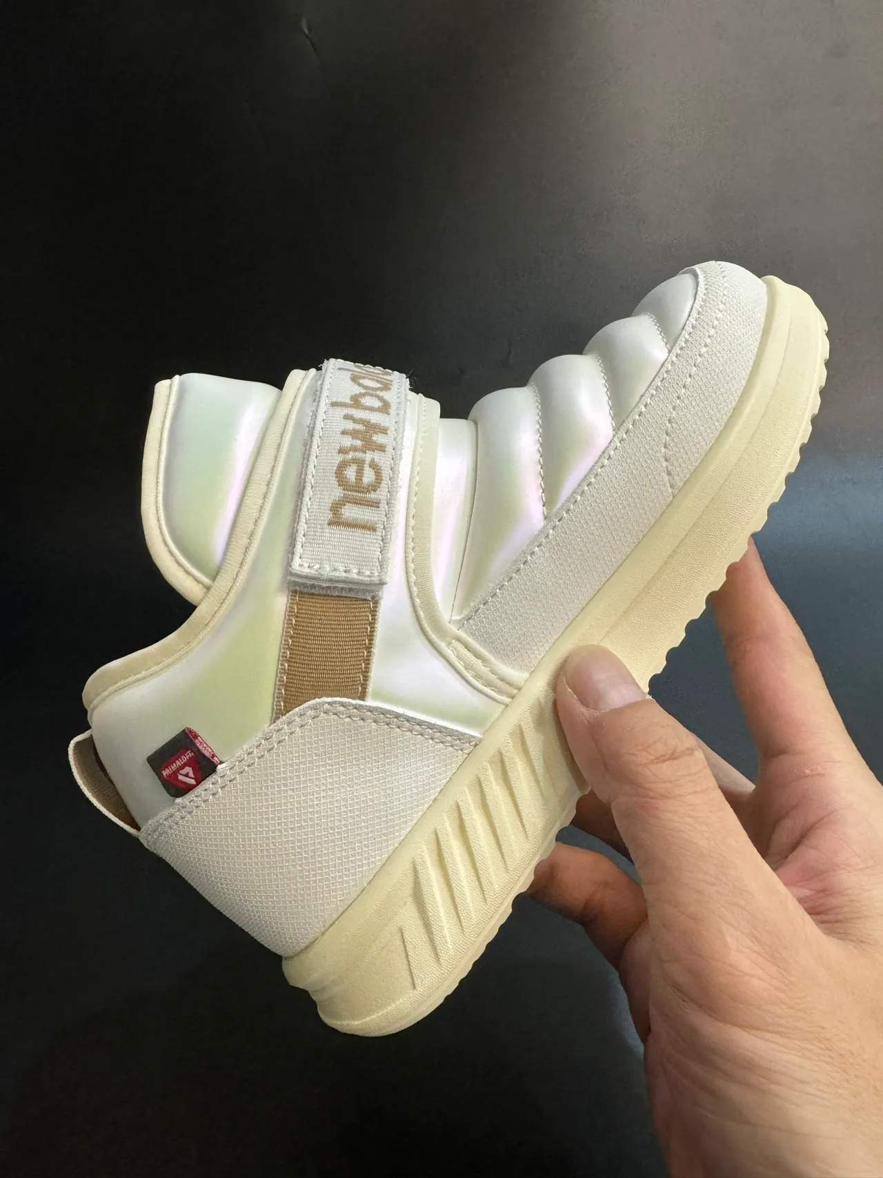 New Balance Botas de Neve com Fivela e Tirante Isoladas 20