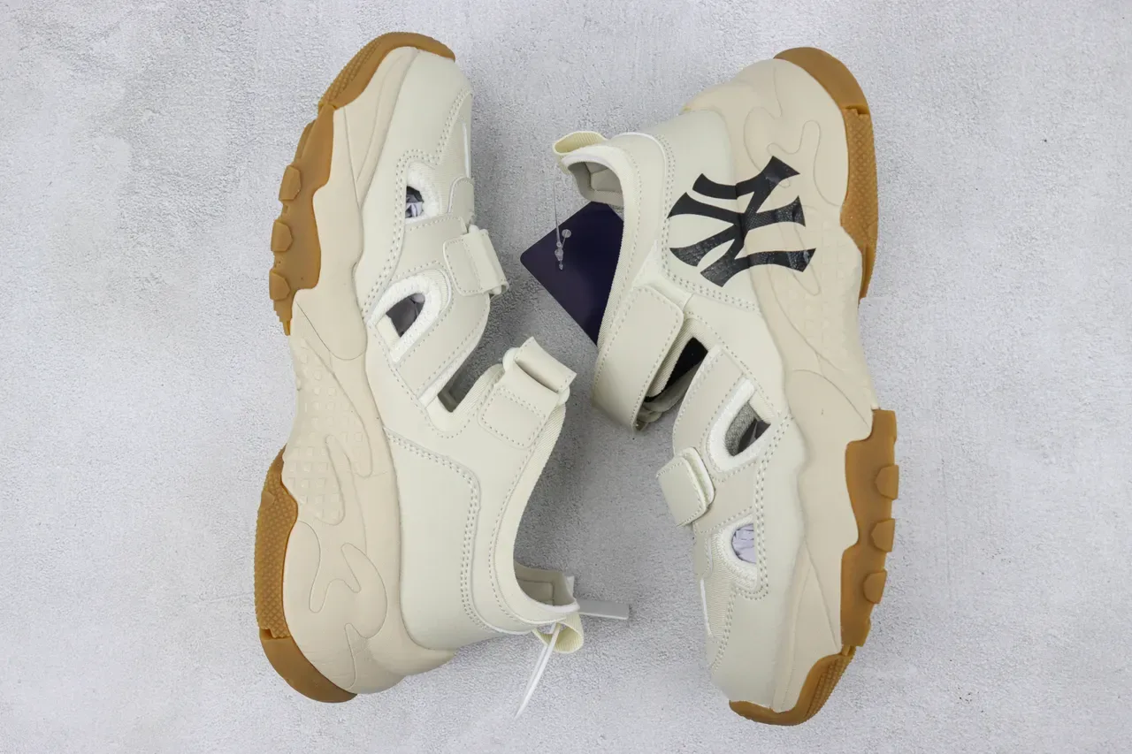 New Era Beige Black Chunky Sole Velcro Strap Closure Casual Sandals 2