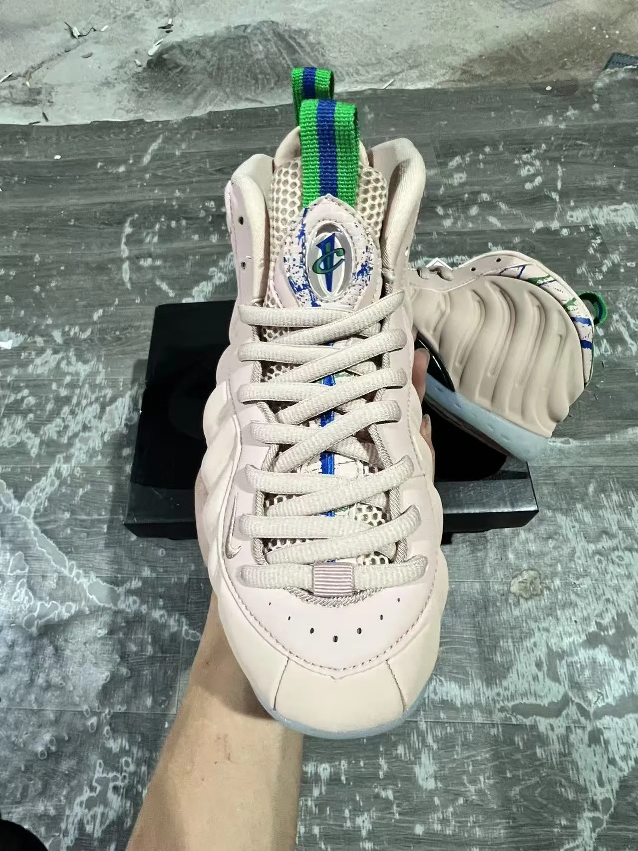 Nike Air Foamposite One Beige Blue Molded Synthetic Upper Ribbed Paneling Lifestyle Sneakers 3