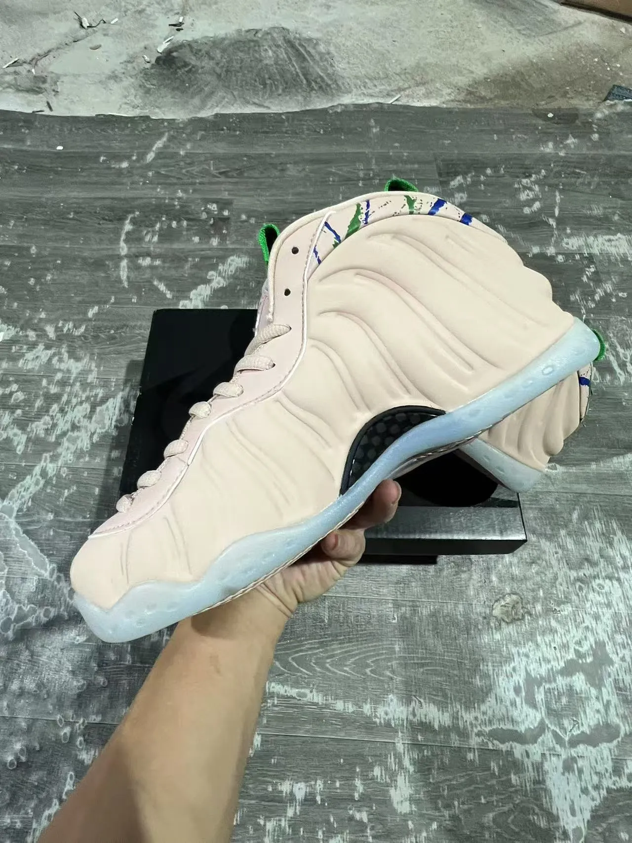 Nike Air Foamposite One Beige Blue Molded Synthetic Upper Ribbed Paneling Lifestyle Sneakers 5