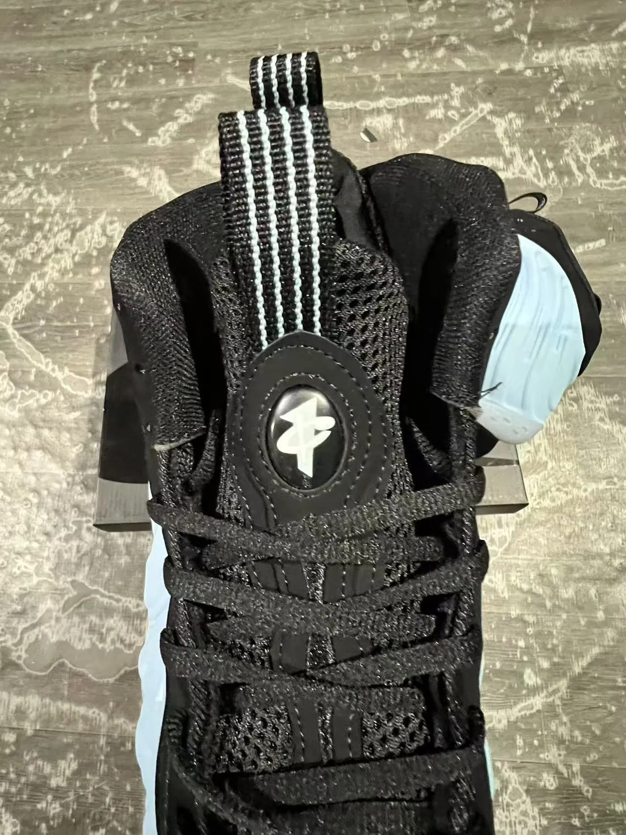 Nike Air Foamposite One Sky Blue Black Lifestyle Sneakers 4