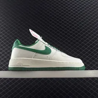 Nike Air Force 1 सफेद और हरा लाइफस्टाइल स्नीकर