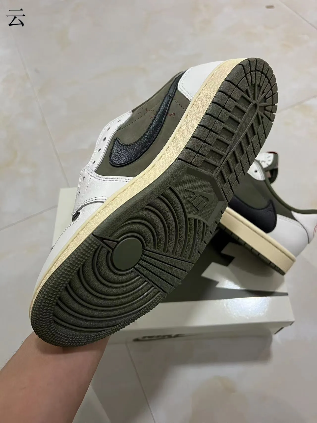 Nike Air Jordan 1 Low Olive Travis Scott Collaboration Lifestyle Sneakers 6