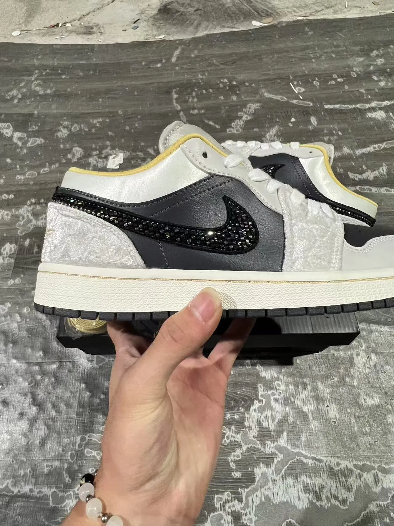 Nike Air Jordan 1 Low Silver Black Crystal Swoosh Lifestyle Sneakers 7