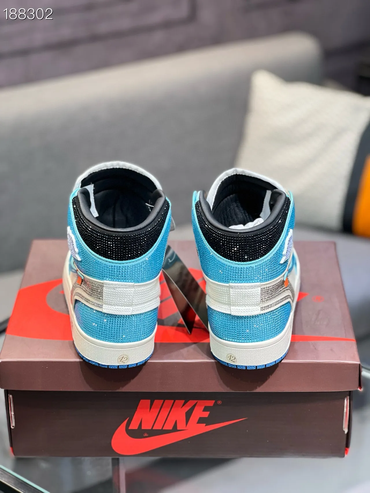 Nike Air Jordan 1 Off-White collaboration cyan cristal embellished chaussures de basketball 2