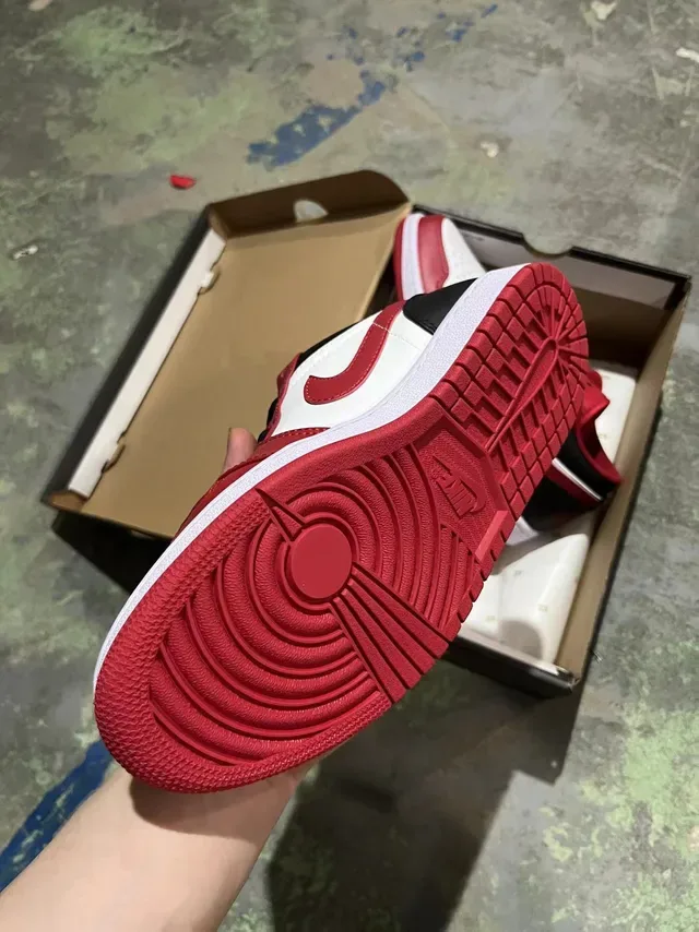 Nike Air Jordan 1 Vermelho Branco Preto zapatillas lifestyle 4