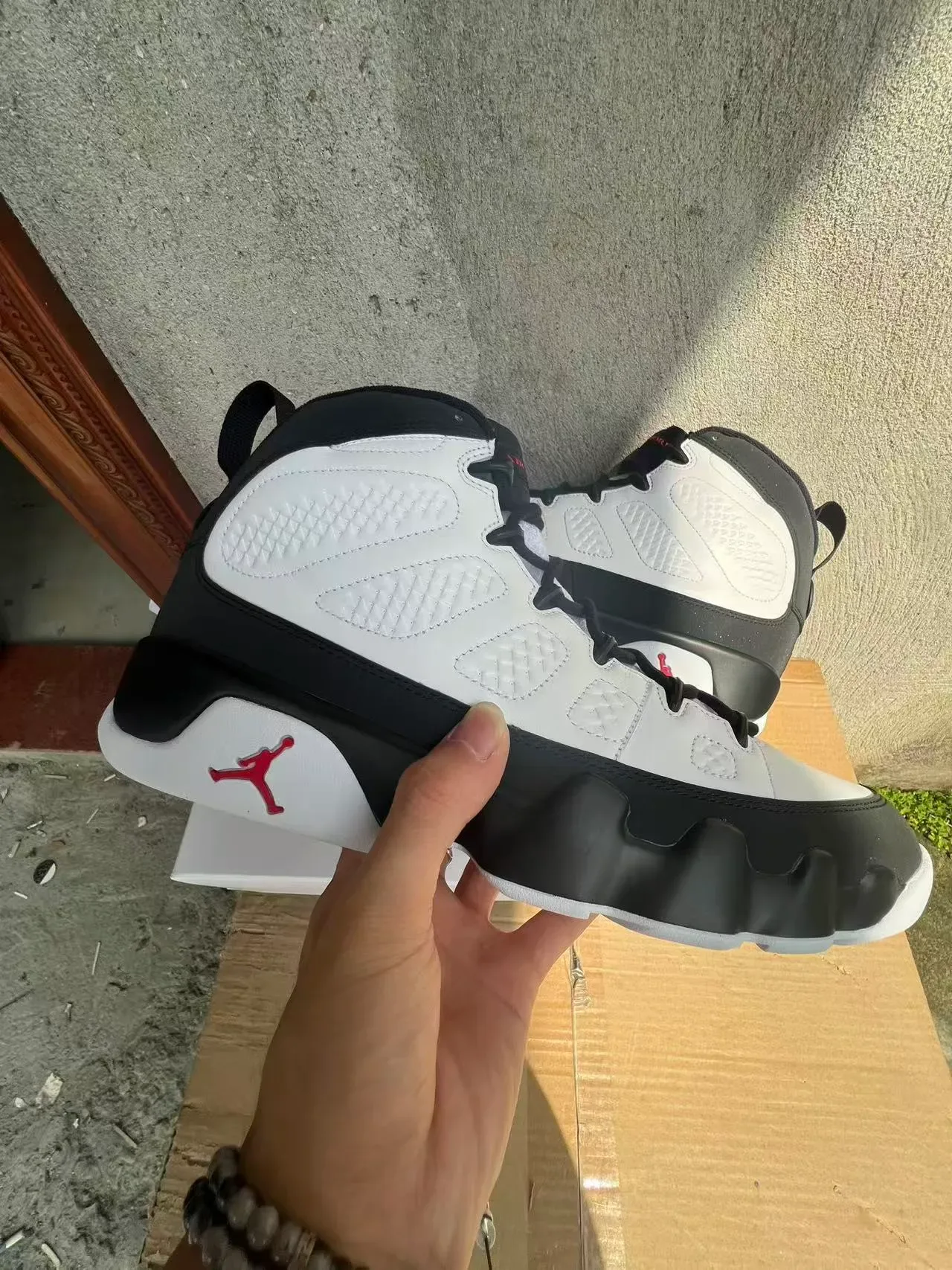 Nike Air Jordan 11 Tune Squad White Black Blue Basketball Shoes 2