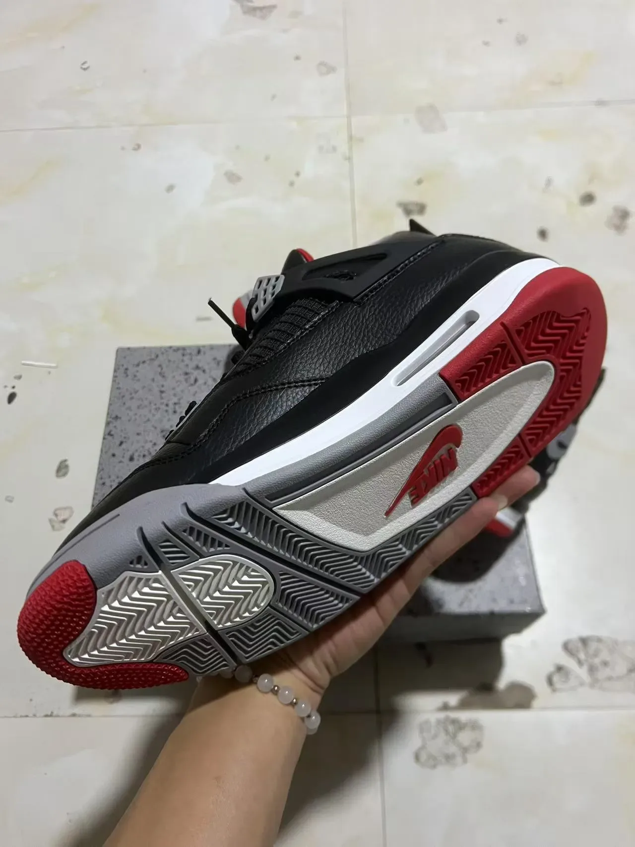 Nike Air Jordan 4 Chaussures de Basketball Noir Rouge Blanc 6