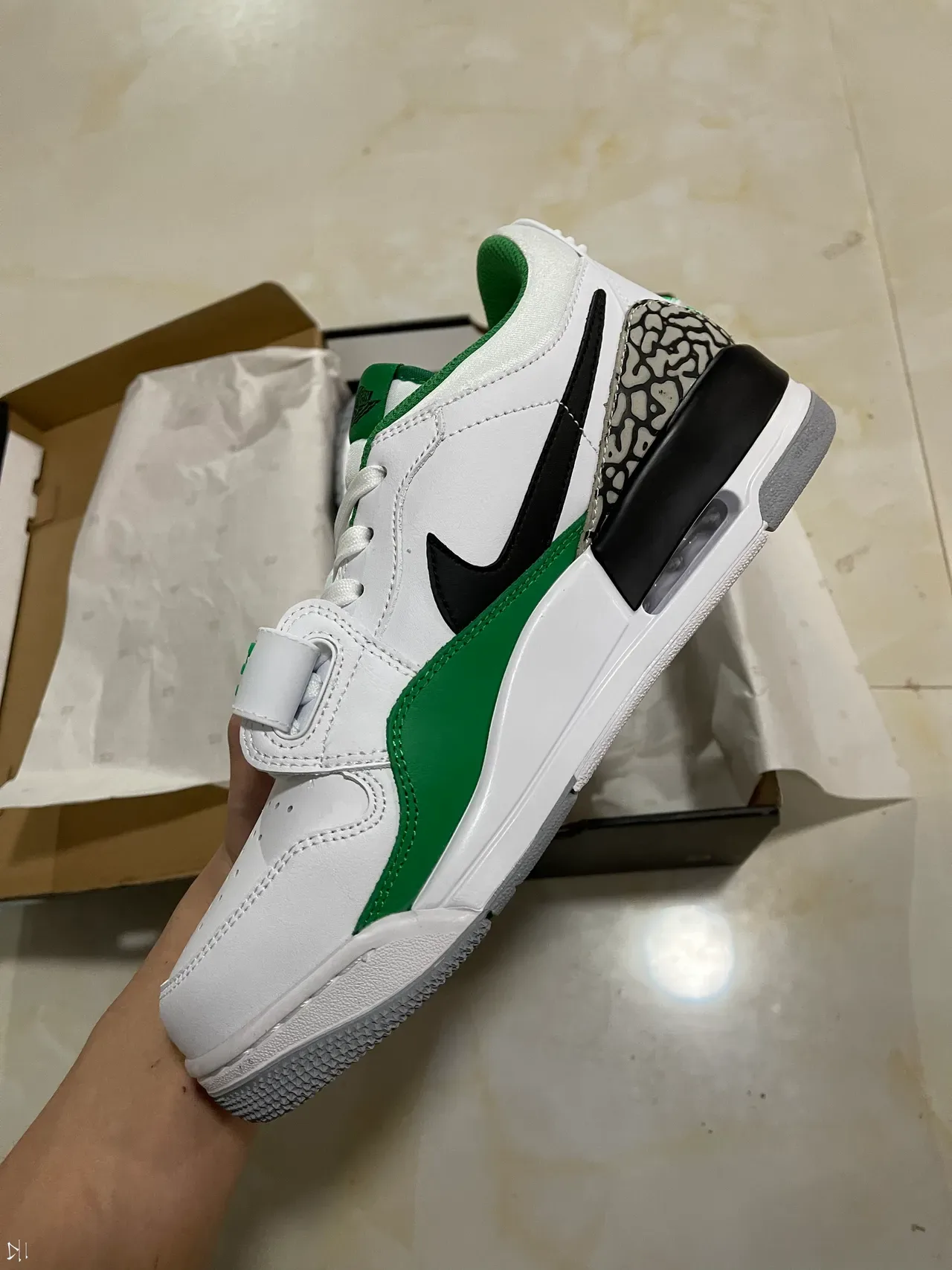 Nike Air Jordan Legacy 312 White Green Black Lifestyle Sneakers 4