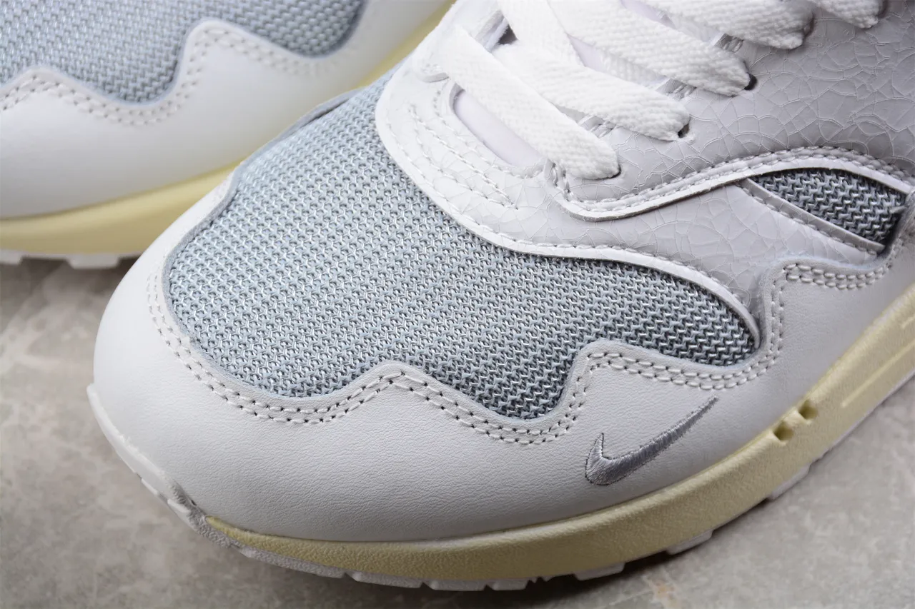 Nike Air Max 1 White Gray Silver Pale Yellow Lifestyle Sneakers 9