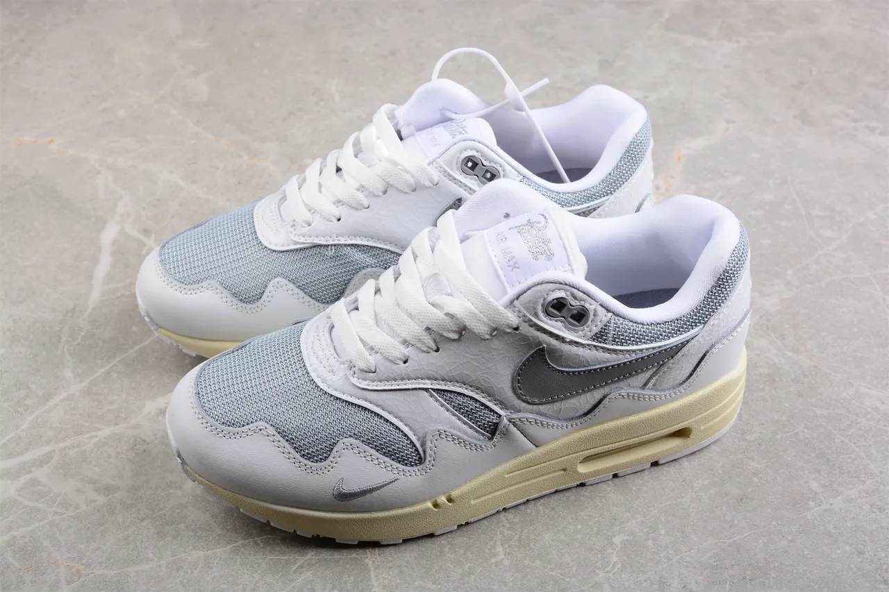 Nike Air Max 1 White Gray Silver Pale Yellow Lifestyle Sneakers 10