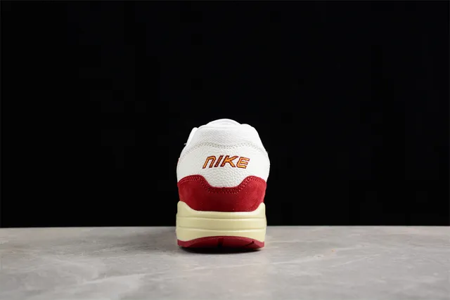 Nike Air Max 1 White Red Cream Lifestyle Sneakers 10