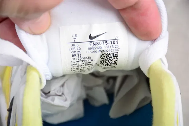 Nike Air Max 1 White Yellow Navy Lifestyle Sneakers 3