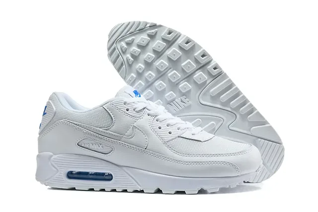 Nike Air Max 90 Black and Metallic Silver Lifestyle Sneakers 5