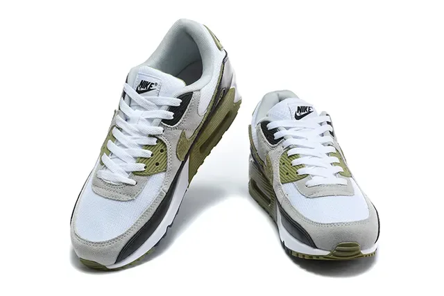 Nike Air Max 90 Black and Metallic Silver Lifestyle Sneakers 15