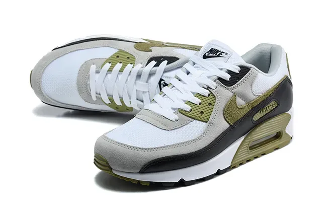 Nike Air Max 90 Black and Metallic Silver Lifestyle Sneakers 16