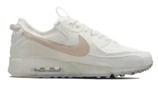Nike Air Max 90 White and Pale Pink Lifestyle Sneakers 5