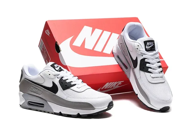 Nike Air Max 90 White Gray Black Baskets Lifestyle 2