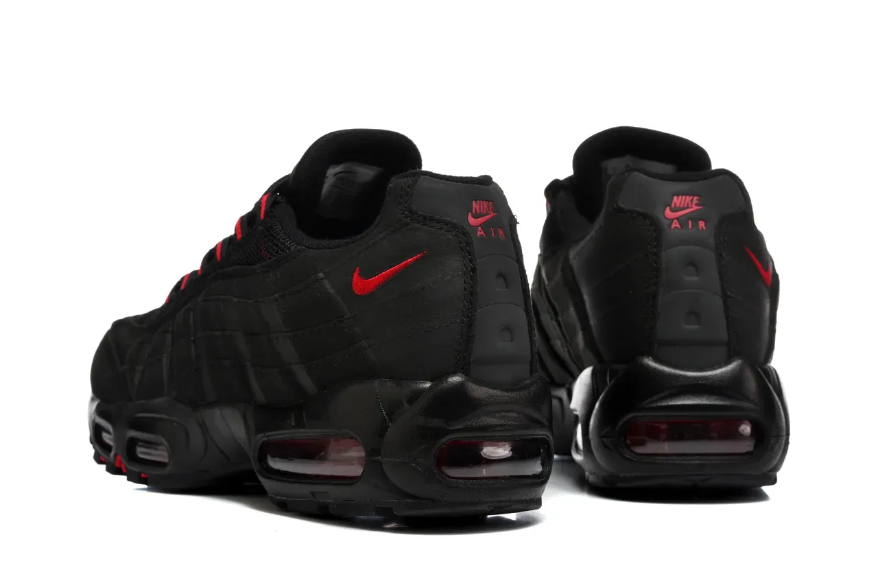 Nike Air Max 95 Noir et Rouge Lifestyle Sneakers 3