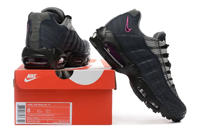 Nike Air Max 95 Black Pink Lifestyle Sneakers 2