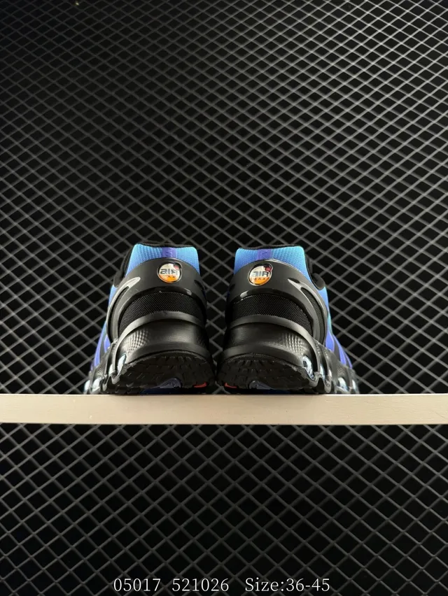Nike Air Max DN8 Gradient Blue Purple Chunky Sneakers 2
