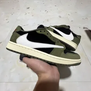 Nike Tênis Lifestyle Bico Baixo Verde Exército Preto Parte Superior de Camurça e Malha