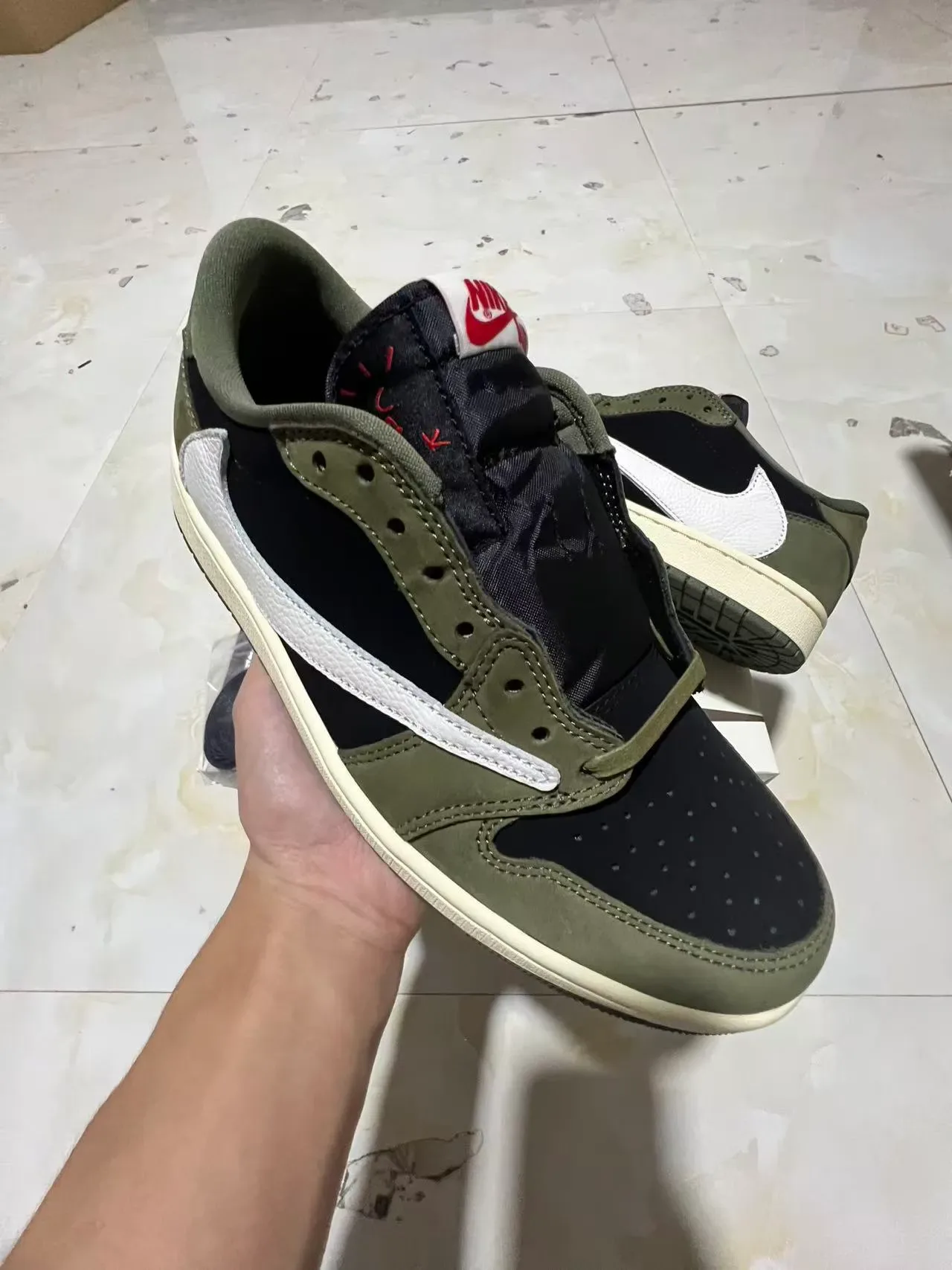 Nike Army Green Black Low-Top Suede-and-Mesh Upper Lifestyle Sneakers 2