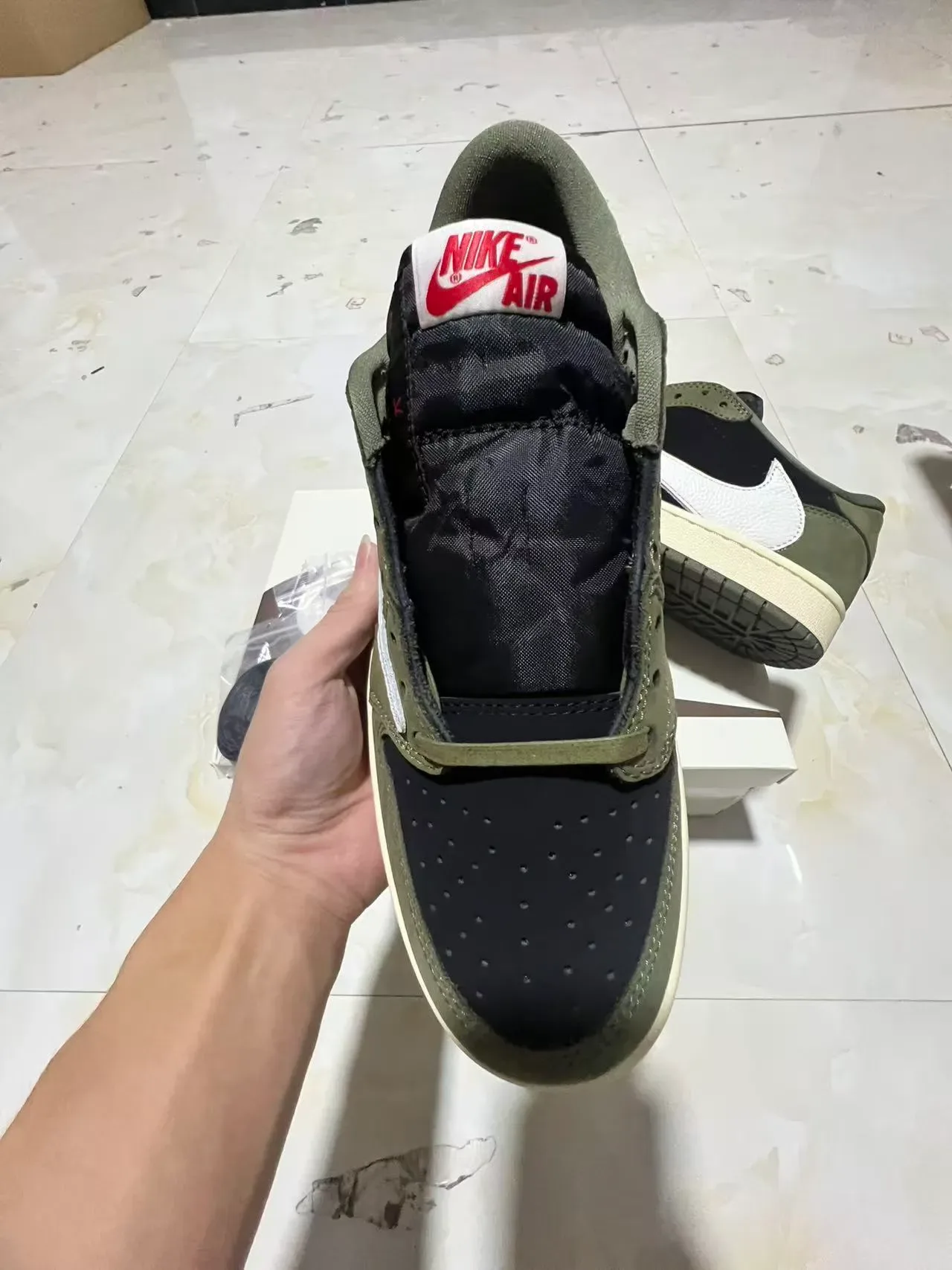 Nike Army Green Black Low-Top Suede-and-Mesh Upper Lifestyle Sneakers 3
