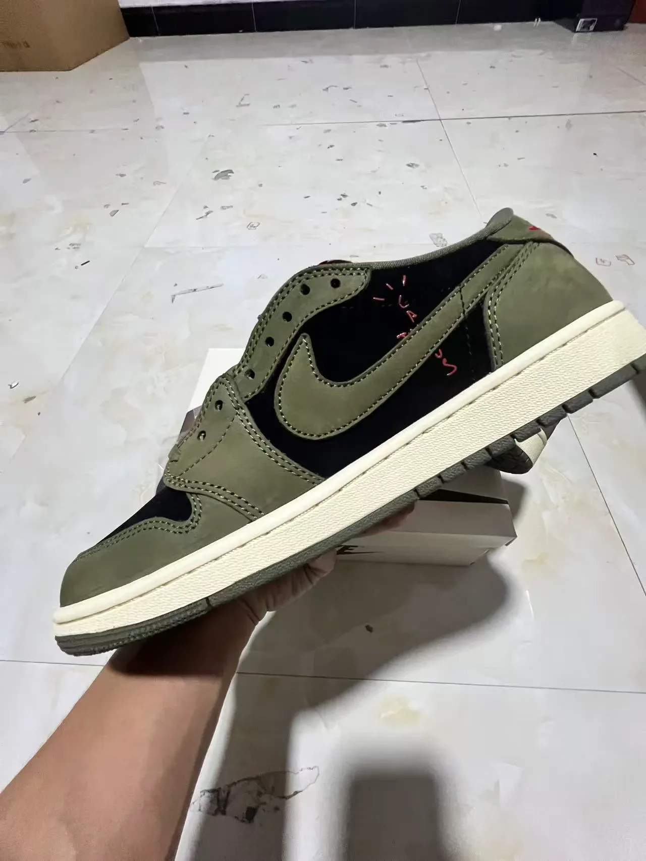 Nike Army Green Black Low-Top Suede-and-Mesh Upper Lifestyle Sneakers 5