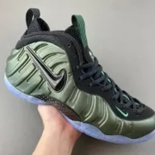 Nike Army Green Black Molded One-Piece Upper Ribbed Texture Lifestyle Sneakers