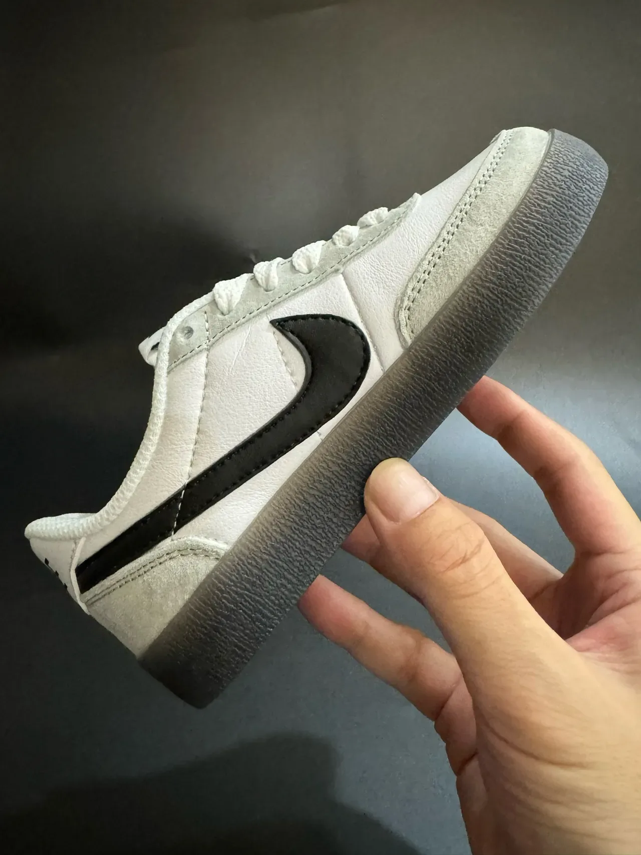 Nike Beige Blue Low-Top Suede-Leather Panelled Lifestyle Sneakers 19