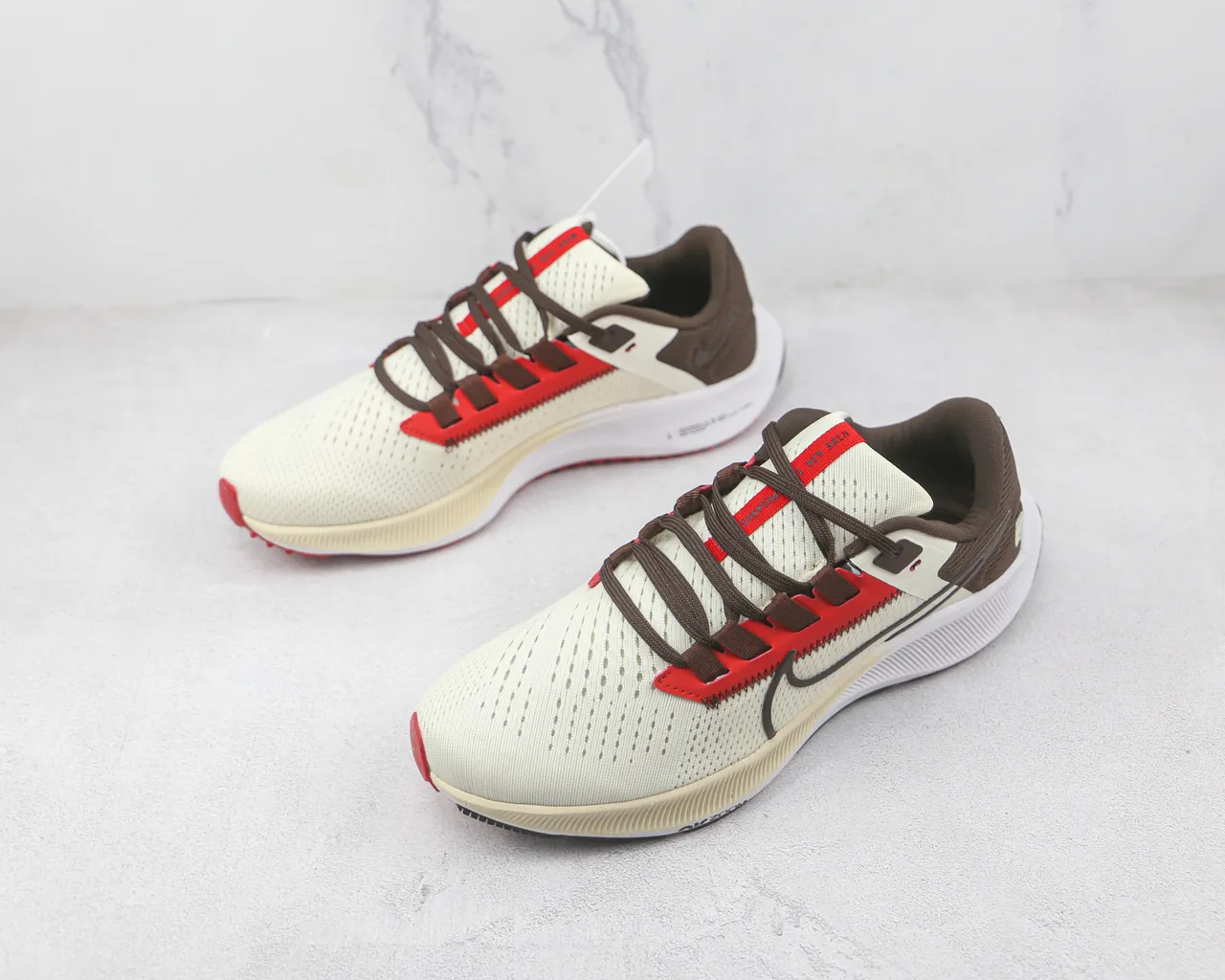 Nike Beige Red Breathable Mesh Upper Synthetic Strap Overlay Running Shoes 4