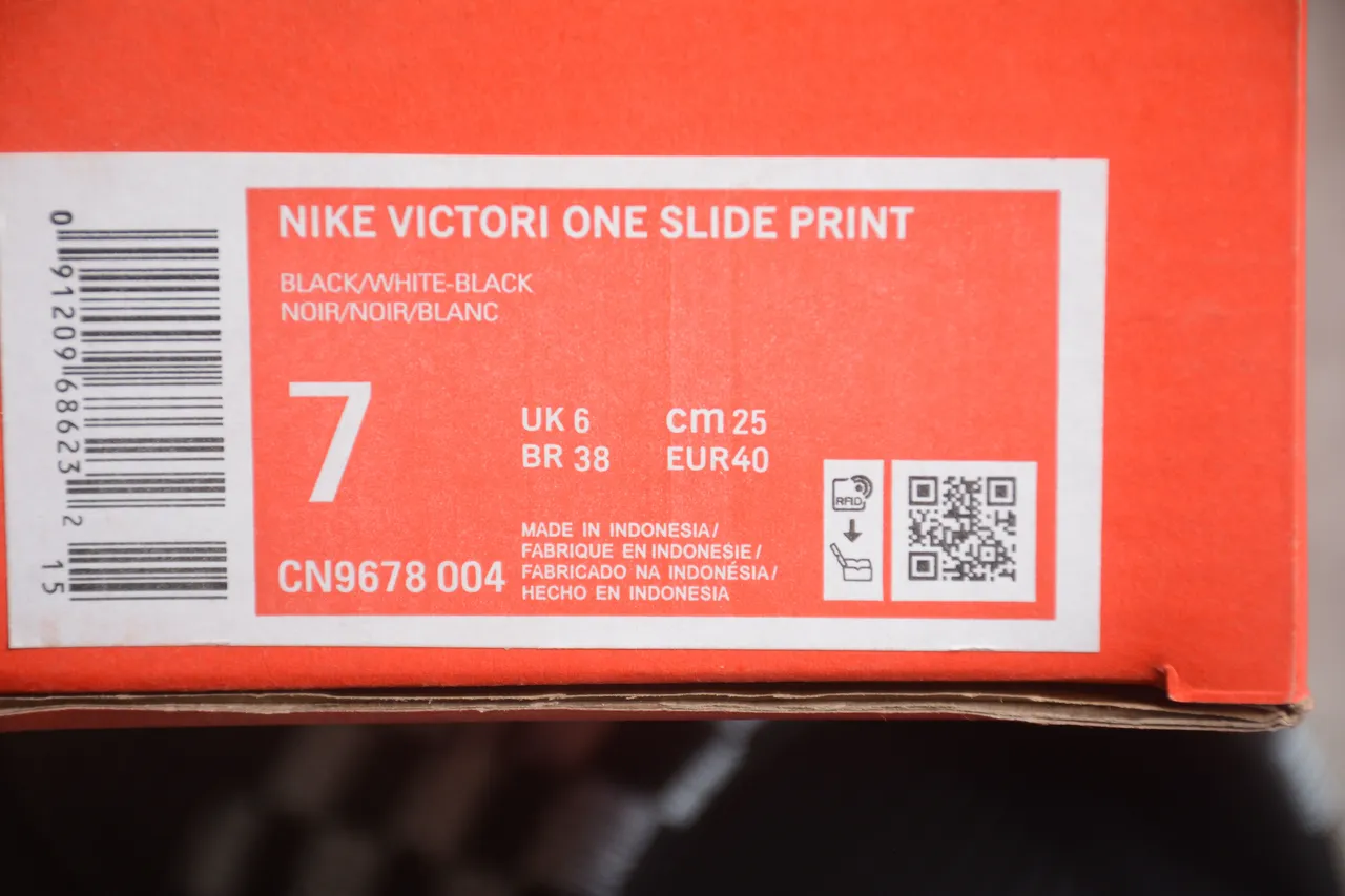 Nike Benassi JDI Checkerboard Print Slippers 2