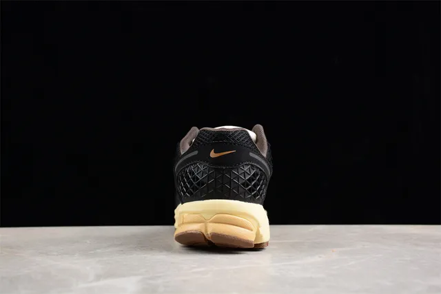 Nike Black Beige Mesh And Synthetic Upper Ribbed Cage Overlay Running Shoes 10